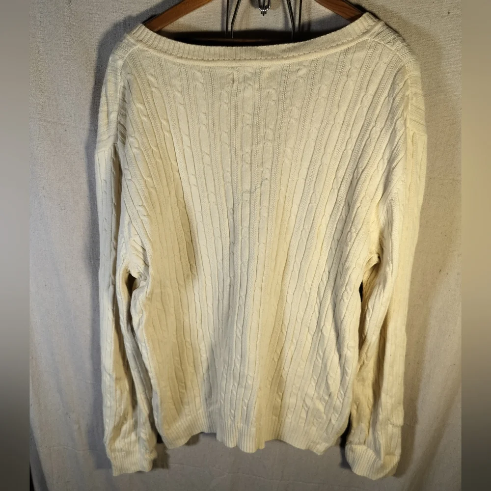 Woman's cream v neck XXL Van Heusen lightweight knit style sweater great shape - Picture 4 of 5